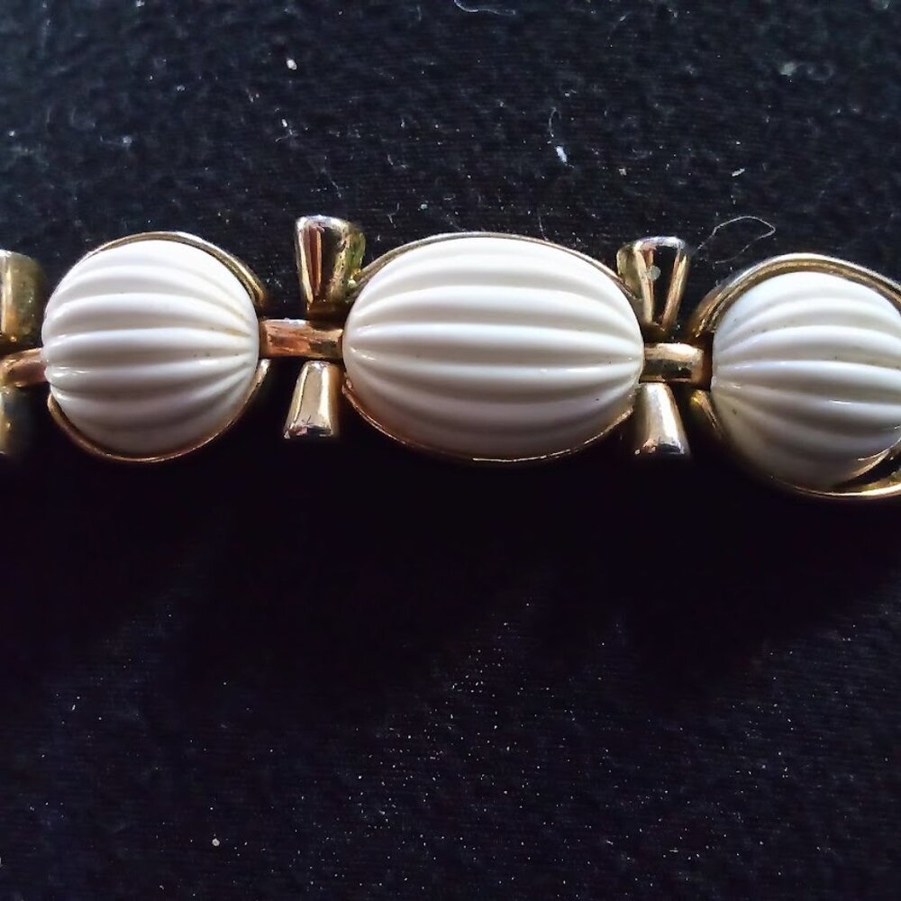 Vintage Trifari bracelet